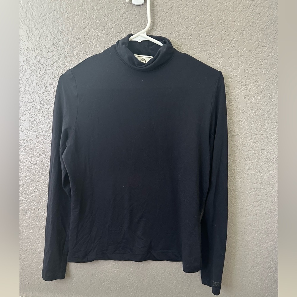 ST JOHN SPORT by MARIE GRAY - black Turtleneck Womens Top Size medium Classic‎